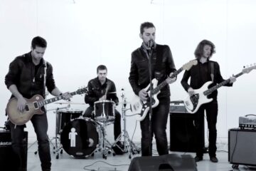 THEONEARMEDBAND