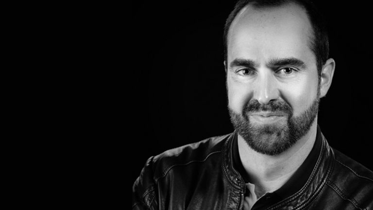 portrait Joel @ Nils Bronner carre 768x432 1