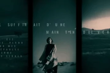 pixel in a box silhouette dans le desert