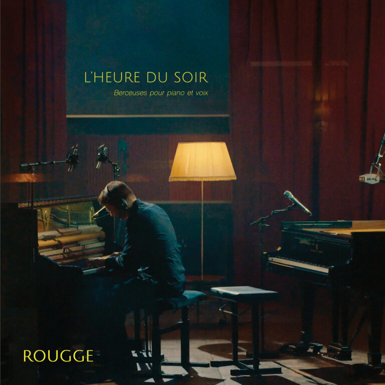 ROUGGE L'heure du soir