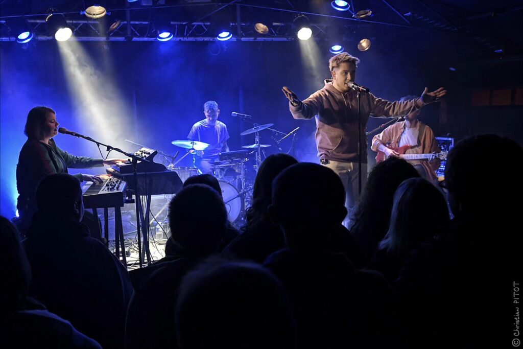 minh-la-niche-live-1.jpg